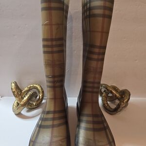 Burberry Plaid Heeled Boots - Tan and Black
